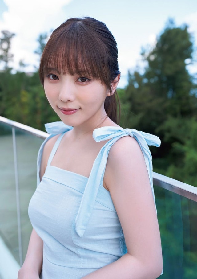 「TRIANGLE magazine 03」与田祐希 cover SHIBUYA TSUTAYA限定特典ポスター（講談社）撮影／中村和孝