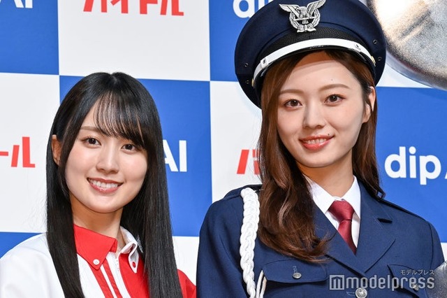 新CM発表会に出席した賀喜遥香、梅澤美波（C）モデルプレス