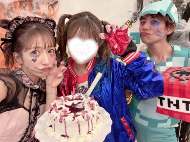 辻希美、長女＆杉浦太陽らとコスプレ！自宅で豪華ハロウィンパーティ「ご飯はビュッフェスタイル」