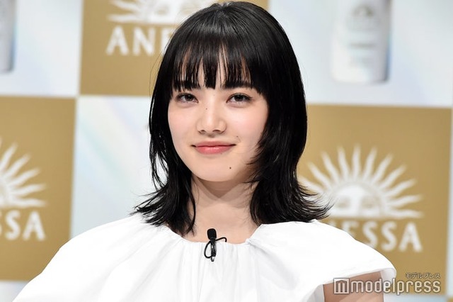 ミディアムヘアの小松菜奈（C）モデルプレス