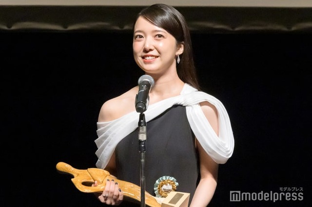 「TAMA映画賞」最優秀女優賞を受賞した上白石萌音（C）モデルプレス