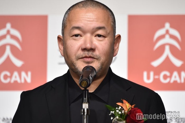 「2024ユーキャン新語・流行語大賞」表彰式に登壇した大根仁監督（C）モデルプレス