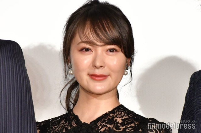 貫地谷しほり（C）モデルプレス