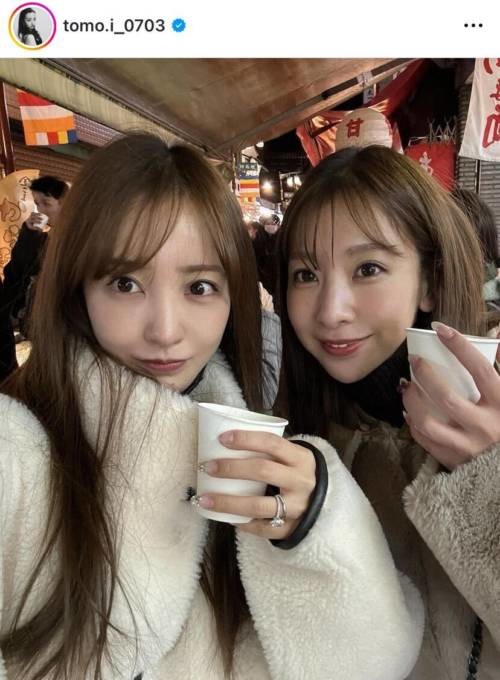 板野友美、家族らと笑顔で過ごした年末年始SHOTに「姉妹似ていますね」「可愛いお写真たくさん」の声