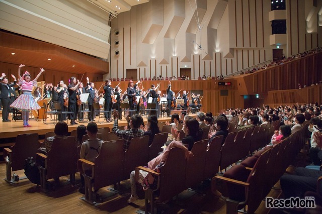 2021年の「子どもたちと芸術家の出あう街」オーケストラコンサートより (c) 2 Faith Company