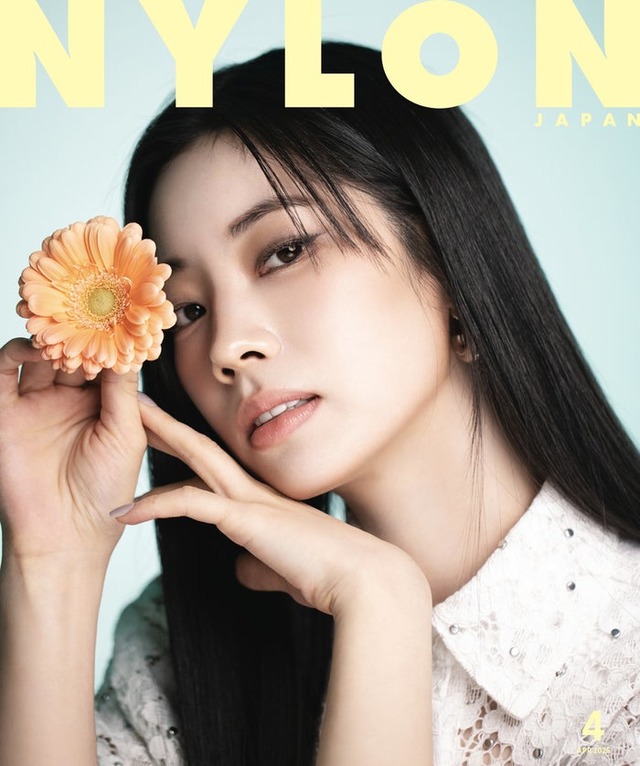 「NYLON JAPAN」2025年4月号（カエルム／2月28日発売）表紙：ダヒョン（提供画像）