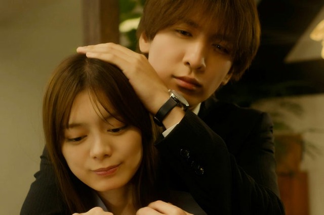 紺野彩夏、藤井流星「キスでふさいで、バレないで。」第5話（C）「キスでふさいで、バレないで。」製作委員会