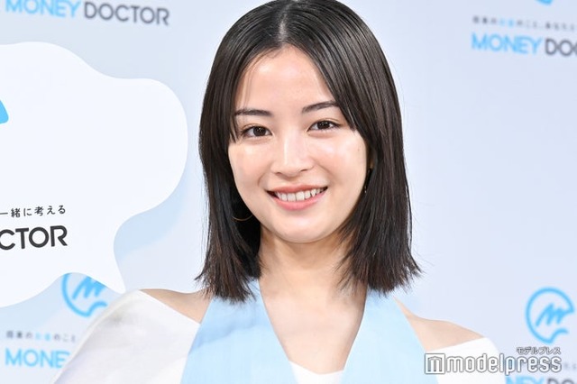 発表会に出席した広瀬すず（C）モデルプレス