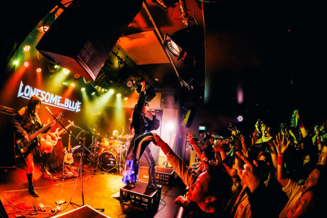 独自コメント到着！Lonesome_Blue、対バンツアーがスタート＆3周年記念ライブのサプライズ発表も