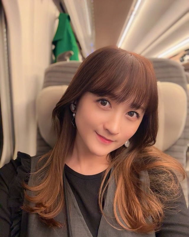 小松彩夏　Instagramより