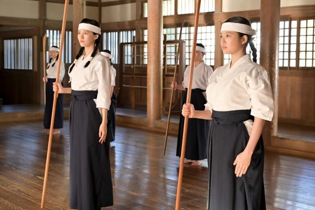志田彩良、今田美桜「あんぱん」第25話（C）NHK
