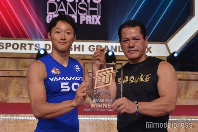 モデルプレスの取材に応じた山本良幸、山田勝己（C）モデルプレス