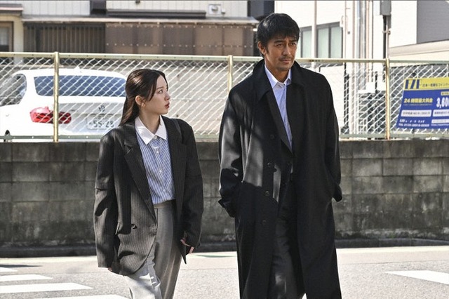 永野芽郁、阿部寛「キャスター」第4話（C）TBS