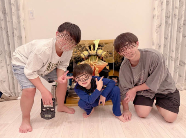 辻希美、三兄弟でパシャリ！“こどもの日”SHOT公開「子ども達にはそれぞれの欲しい物を プレゼント」