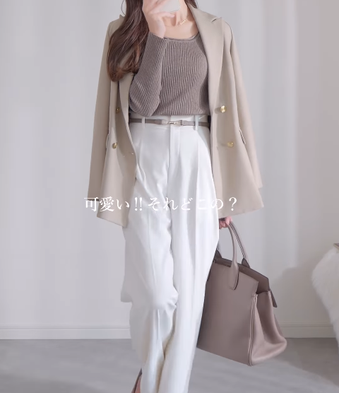 ラテグラデが今っぽい。【ユニクロ】ワイドパンツの「白」で仕上げる好感度高めコーデ【40代の毎日コーデ】