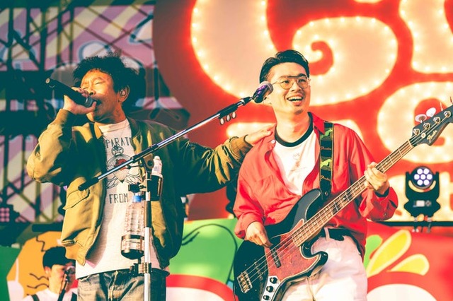 浜田雅功、ハマ・オカモト（C）GOBU GOBU Festival  撮影：渡邉一生