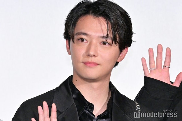 ヘアカット前の櫻井海音（C）モデルプレス