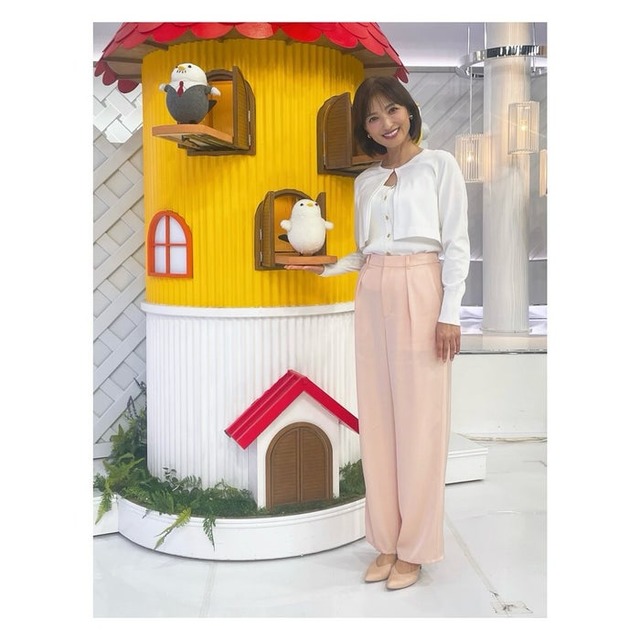 望月理恵アナInstagramより