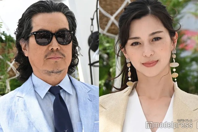 豊川悦司、中条あやみ（C）モデルプレス