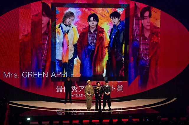 Mrs. GREEN APPLE（C）CEIPA／MUSIC AWARDS JAPAN2025