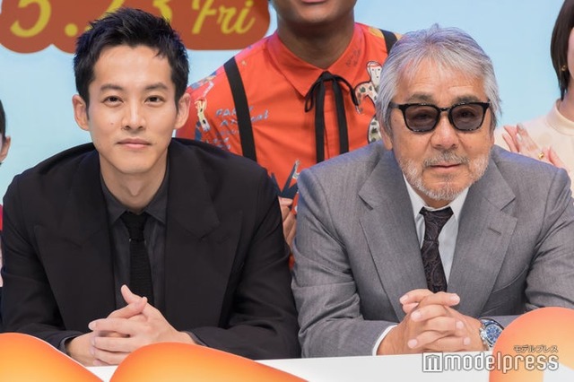 松坂桃李、寺尾聰（C）モデルプレス