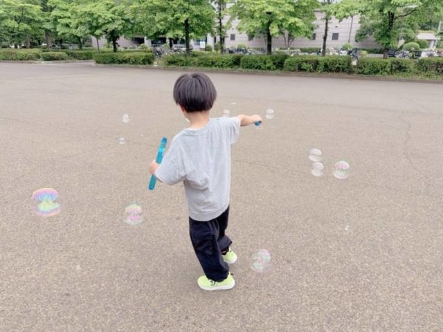 第5子妊娠中の辻希美、杉浦太陽＆三男と公園へ！親子で休日を満喫「微笑ましい光景で幸せでした」