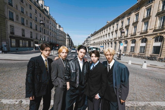 「M!LK 10th ANNIVERSARY PHOTOBOOK（仮）」先行カット／撮影：217...NINA
