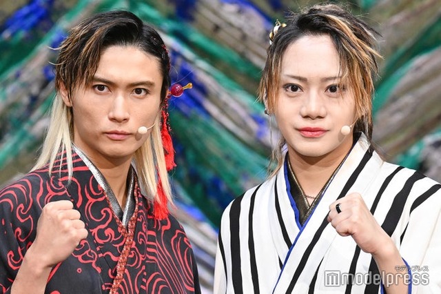 再共演を喜ぶ橋本良亮、佐藤流司（C）モデルプレス