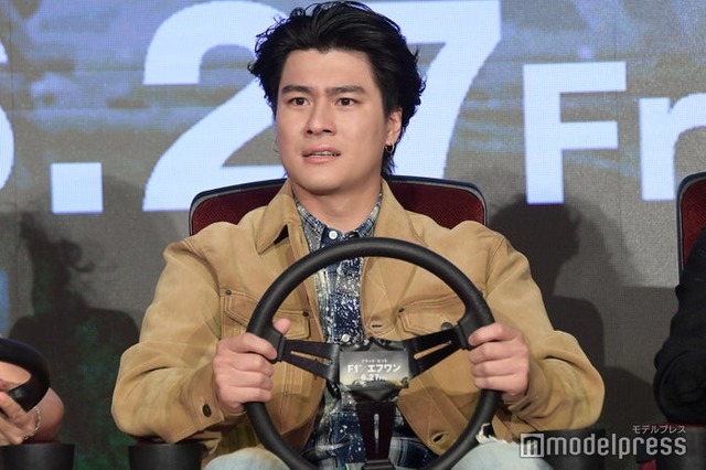 強風を浴び一段と男前になったと称される森本慎太郎（C）モデルプレス