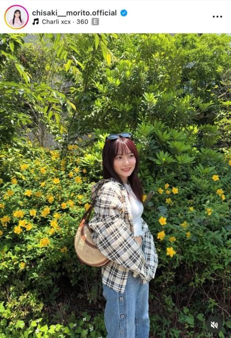 森戸知沙希、ほっそりお腹チラ見せのチェックシャツコーデに反響「オシャレでお似合いです」「めっちゃかわいい」