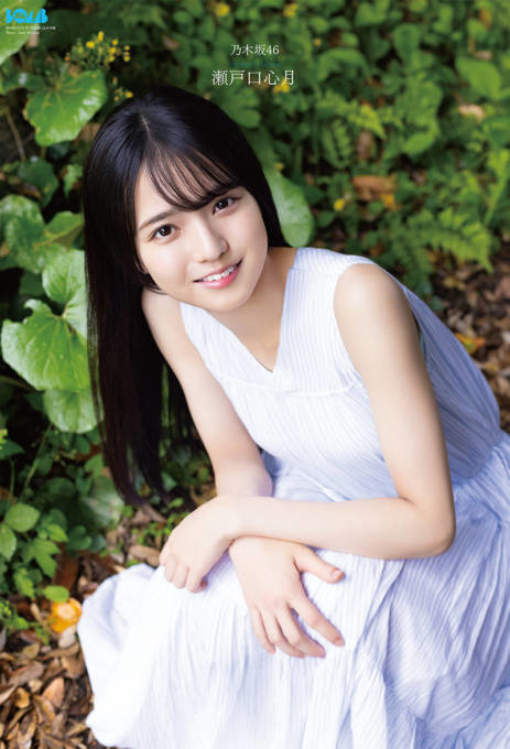 乃木坂46瀬戸口心月、爽やかなノースリーブワンピース姿を披露！透明感あふれるビジュアルで魅せる