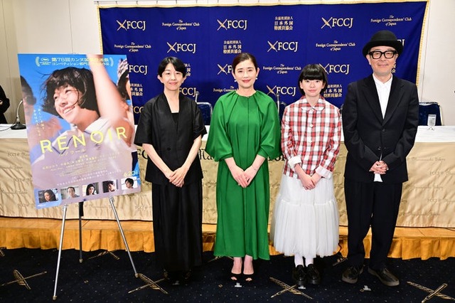 早川千絵監督、石田ひかり、鈴木唯、リリー・フランキー（提供写真）