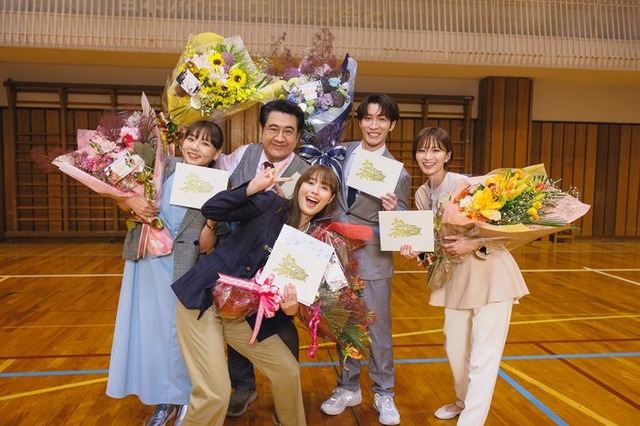 野呂佳代、小手伸也、広瀬アリス、渡辺翔太、岡崎紗絵（C）日本テレビ