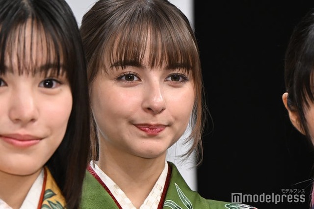 「ちはやふる－めぐり－」制作発表会見に出席した嵐莉菜（C）モデルプレス