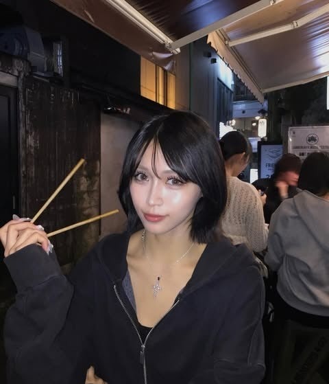 イメチェン前のアンジーひより／Instagramより