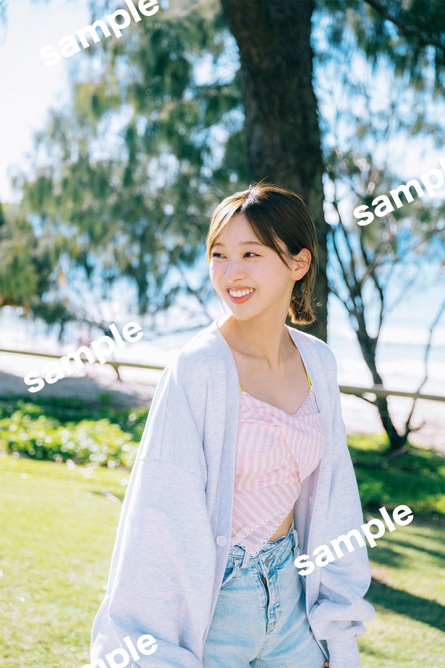 富田鈴花 撮影／峠雄三（C）光文社