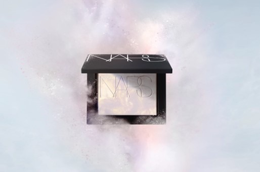 NARS、「ライトリフレクティング プリズマティックパウダー」に、透明感と上品な煌めきをプラスする新シェードが数量限定で登場！