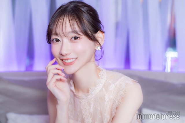 あまのえま「桃李」（C）モデルプレス
