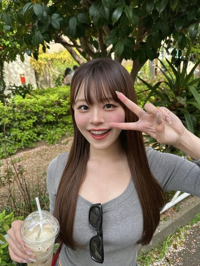 になにInstagramより