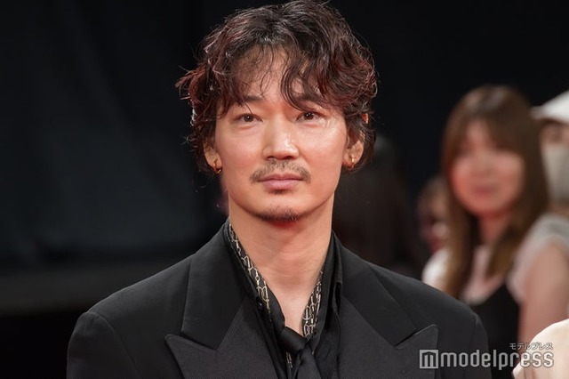 綾野剛（C）モデルプレス
