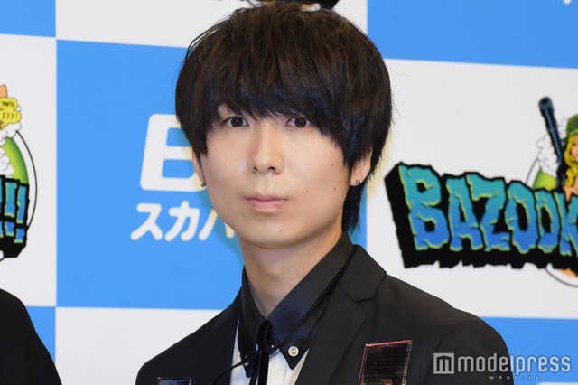 黒髪の川谷絵音（C）モデルプレス
