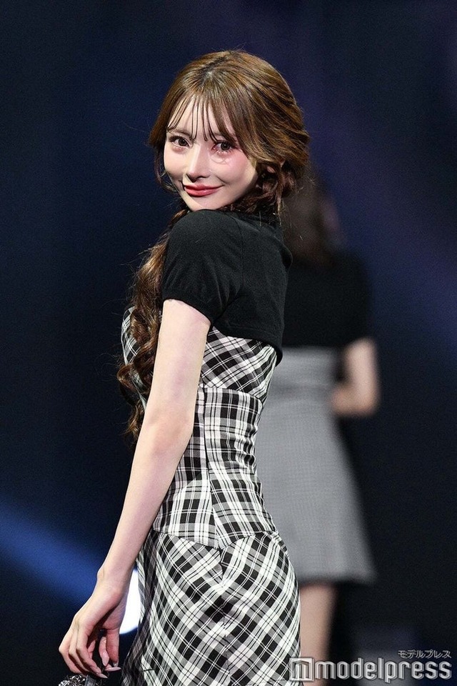 まみ（C）モデルプレス