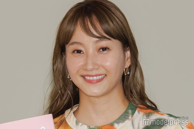 ヘアカット前の藤本美貴（C）モデルプレス