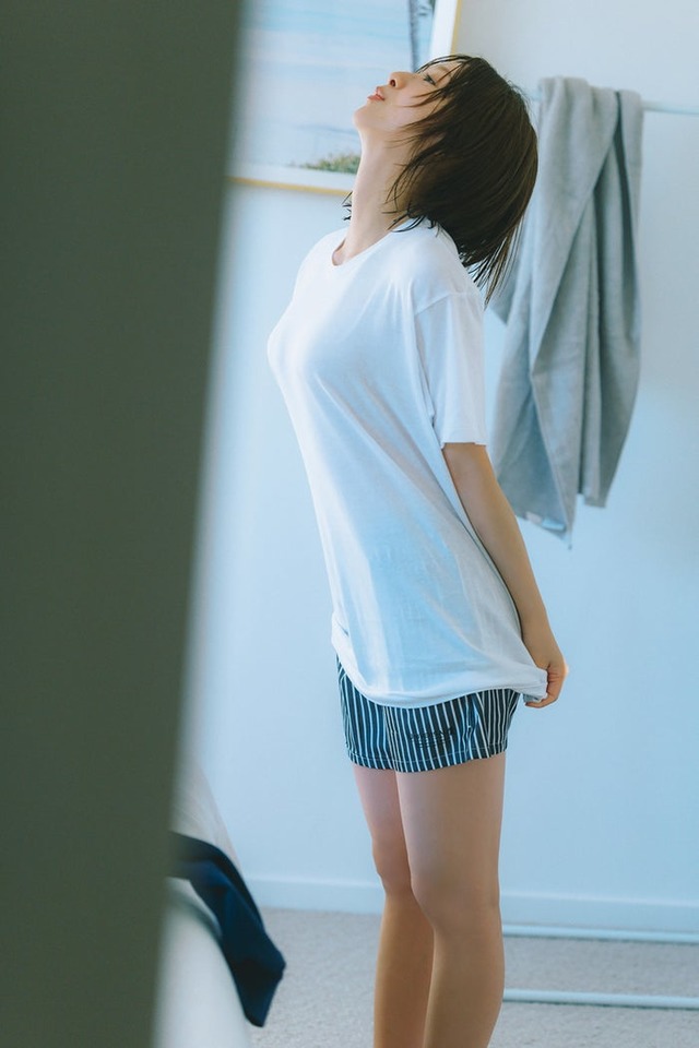 富田鈴花 撮影／峠雄三（C）光文社