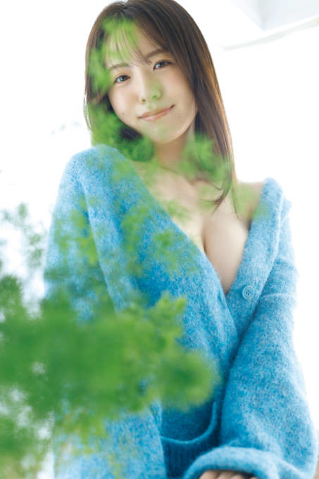 グラビア界のシンデレラガール・西野夢菜、Fカップのマシュマロボディを“ゆめかわ”な世界観で大胆見せ