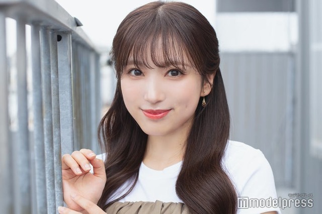 モデルプレスのインタビューに応じた矢吹奈子（C）モデルプレス