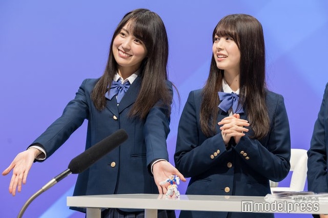 「量産型ルカ -プラモ部員の青き逆襲-」記者会見に出席した賀喜遥香、筒井あやめ（C）モデルプレス