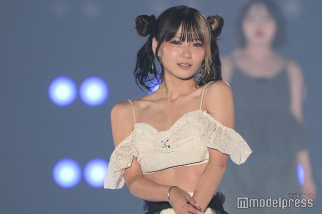 ロングのあみか（C）モデルプレス