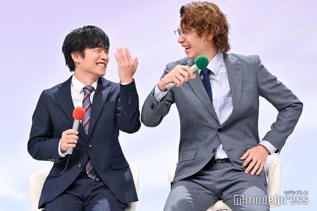 “結婚会見”と化した風間俊介、庄司浩平（C）モデルプレス