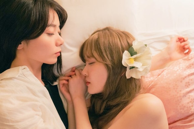 森カンナ、加藤史帆（C）「彩香ちゃんは弘子先輩に恋してる 2nd Stage」製作委員会・MBS／第2話より